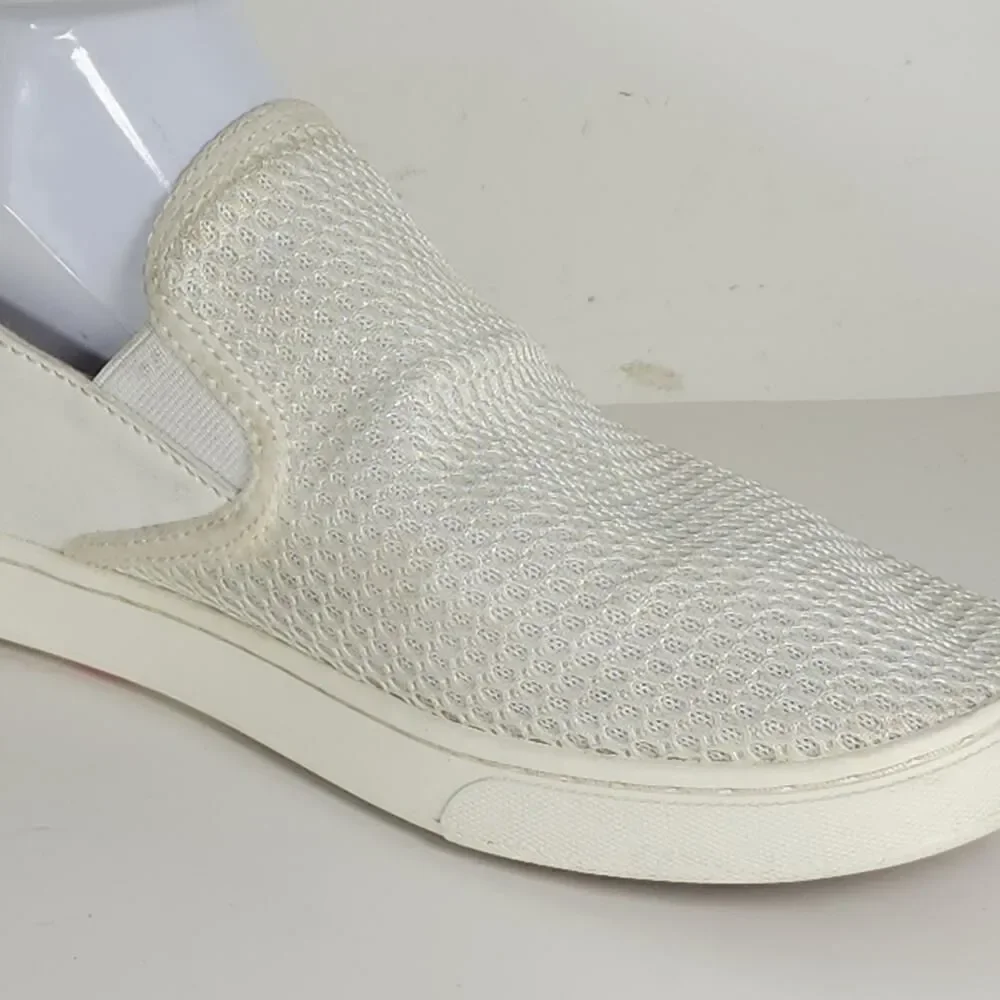 Olukai Women's Pehuea US9 White Flat Slip On Loafer Sneakers Shoes